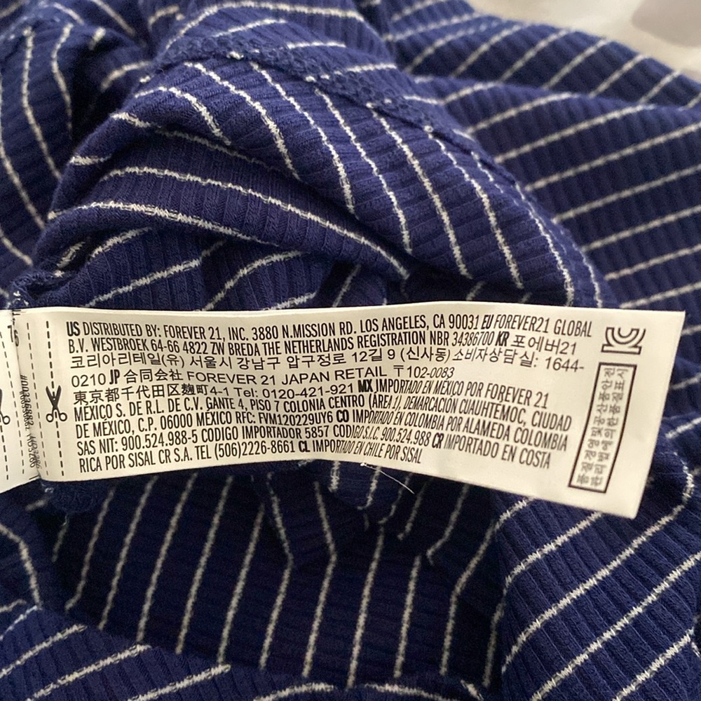 FOREVER 21 Women’s Top - Picture 6 of 8